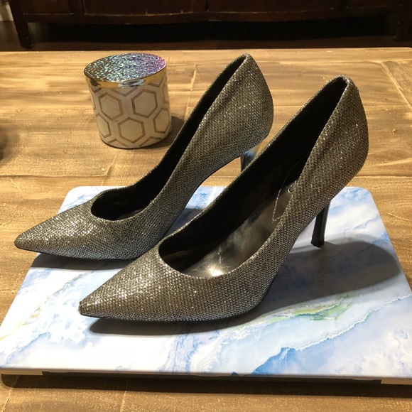 Guess silver heels - Picture 2 of 7